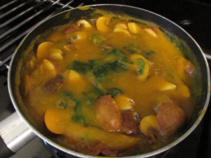 INCREDIBLY NOURISHING BUTTERNUT SQUASH SOUP WITH SPINACH + MUSHROOMS